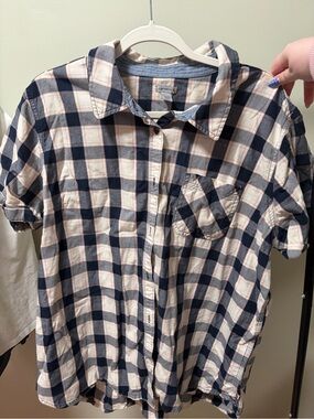 Carhartt Women’s Navy and Cream Check Short-Sleeve Button-Down Shirt